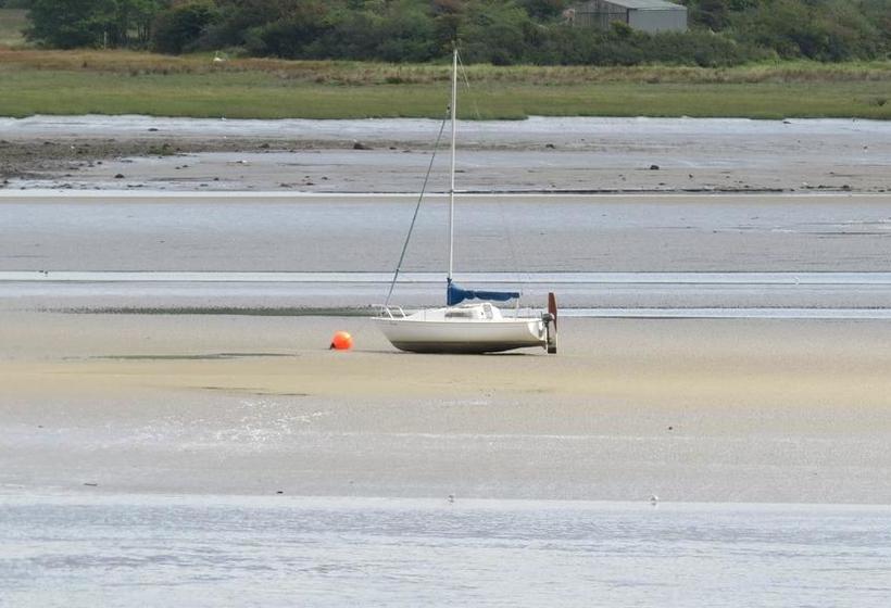 The Boat House Bed And Breakfast