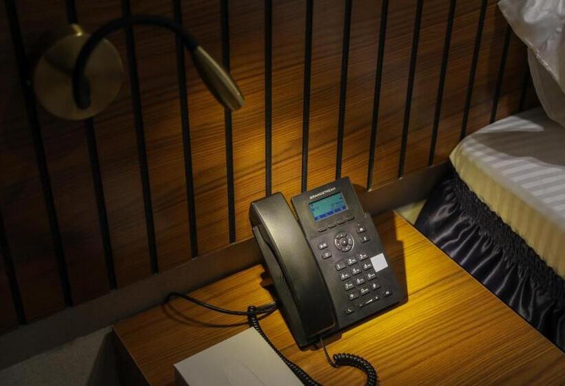 فندق الريان الفضي