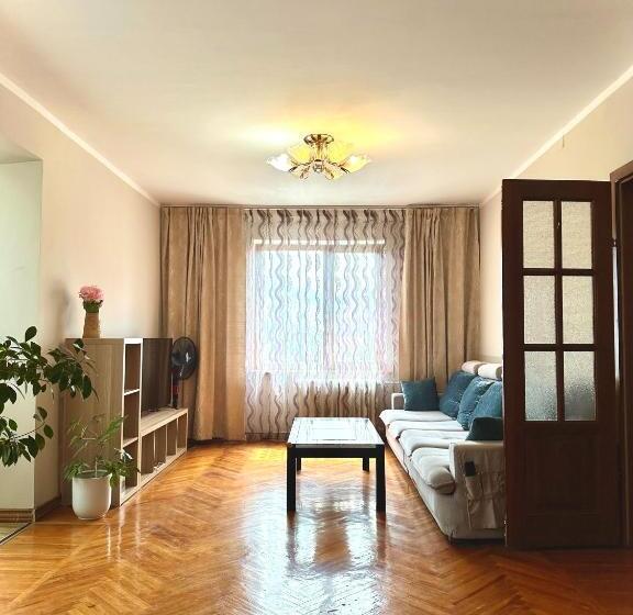 هاستل Amar Guest House