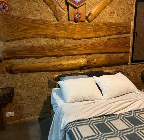 הוסטל Dalian Hostal