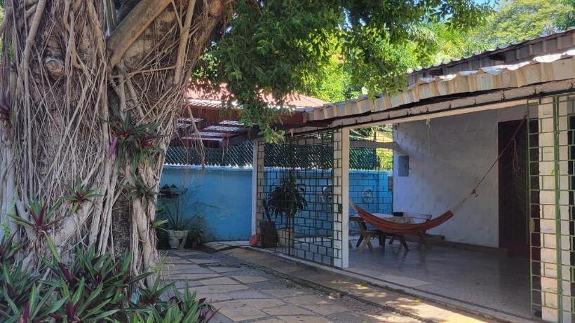 호스텔 Hostal Tia Reyna