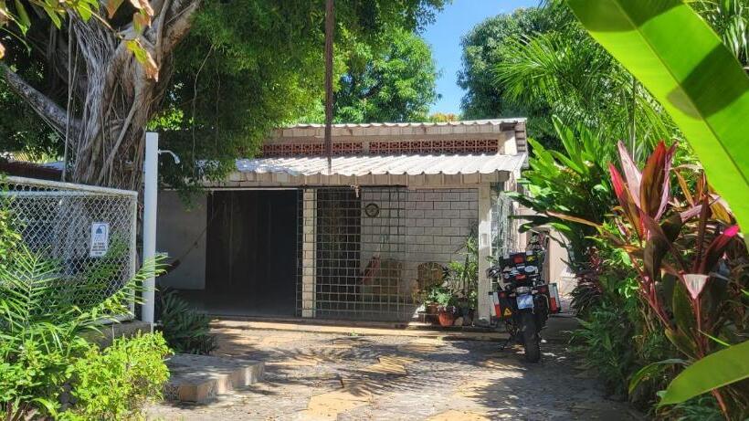 فندق صغير Hostal Tia Reyna