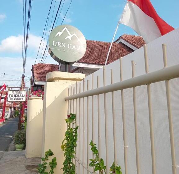호스텔 Ijen Haus