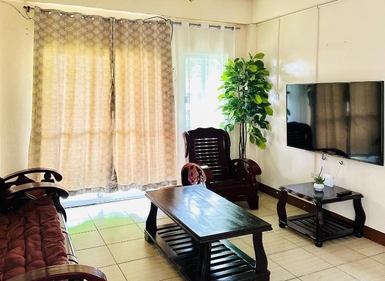 هاستل Near Tourist Spots Vacation House