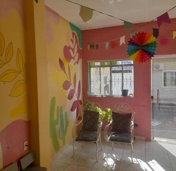 Общежитие Pousada Lindaura