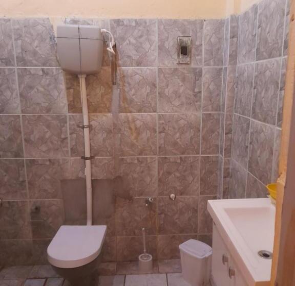 הוסטל Pousada Lindaura