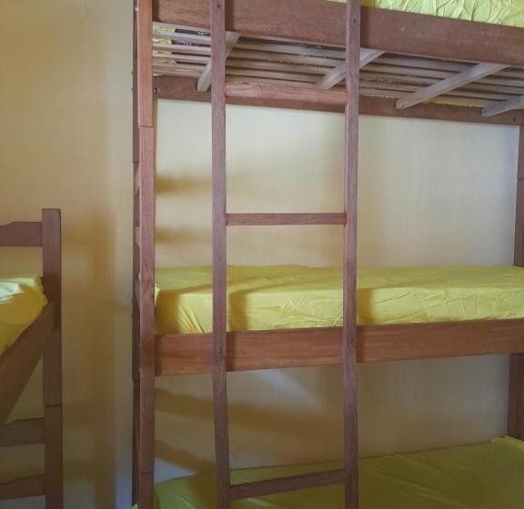 הוסטל Pousada Lindaura