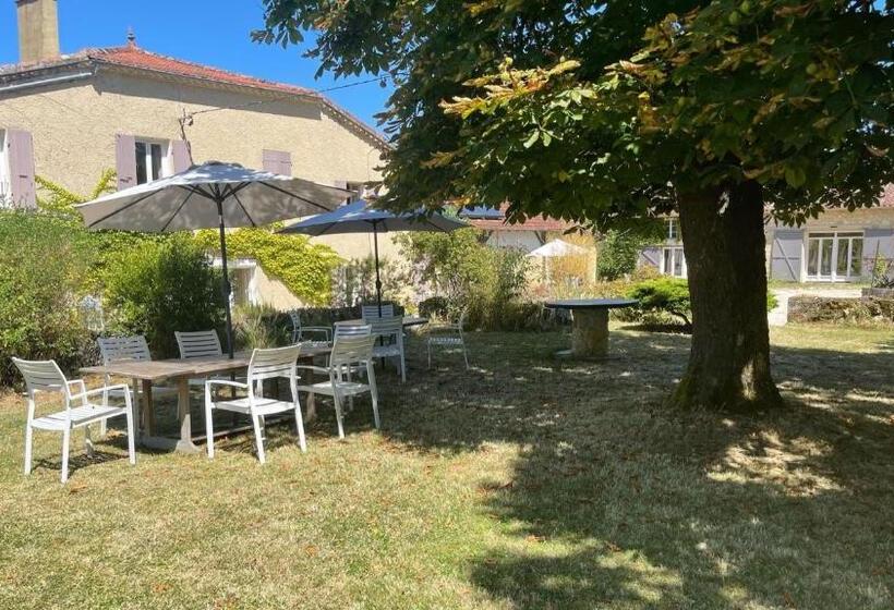 민박 Hameau Du Hour   Chambre D Hôtes Et Gîtes