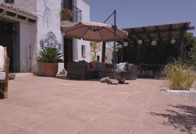 مبيت وإفطار Hilvy Rooms