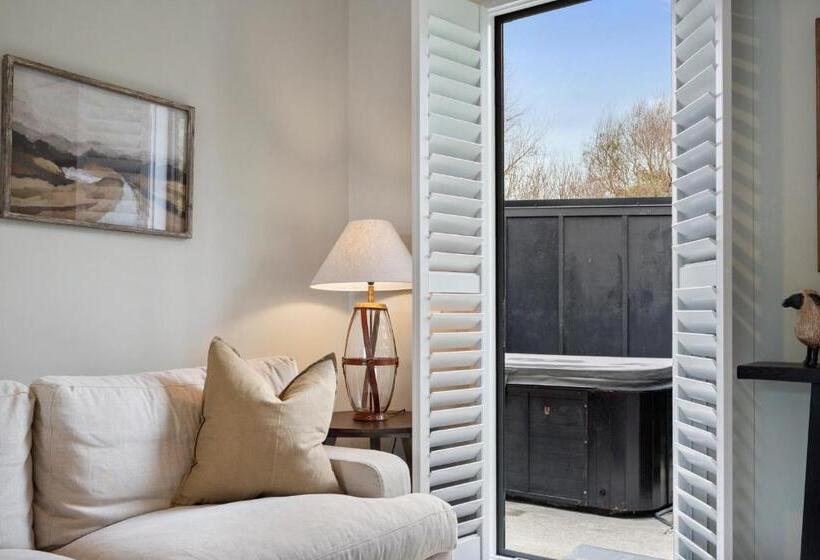 צימר Kaitahi   Luxury Lodge