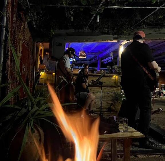 ベッドアンドブレックファースト Mesken Bungalow