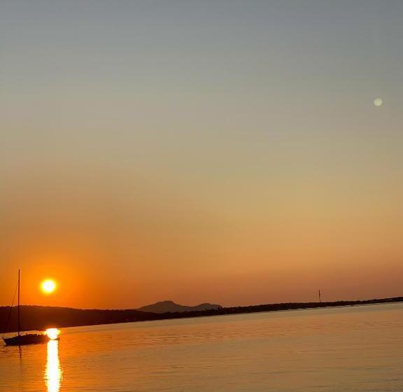 مبيت وإفطار Mesken Bungalow