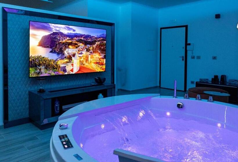 تختخواب و صبحانه Suite17   Luxury Guesthouse