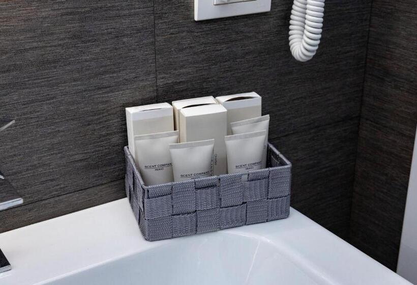 تختخواب و صبحانه Suite17   Luxury Guesthouse