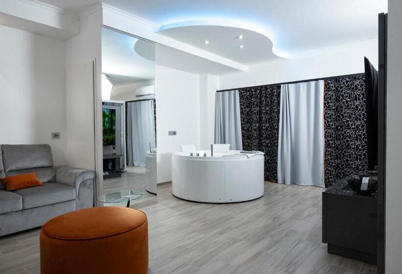 تختخواب و صبحانه Suite17   Luxury Guesthouse