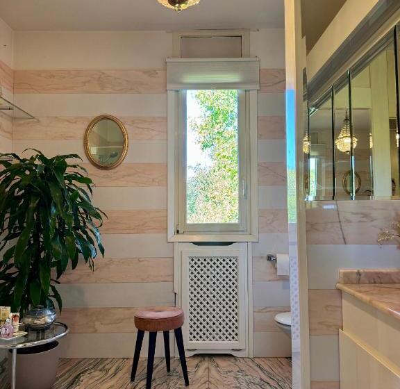 مبيت وإفطار Villa Nuvola Suites