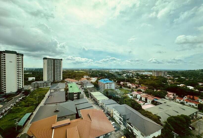 Clark Condo The Sharp Clark Hills 1506