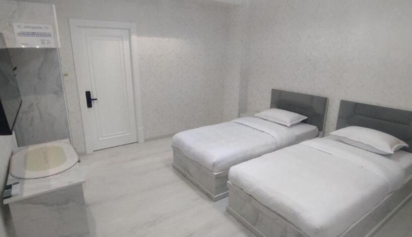 בית מלון כפרי Afruza