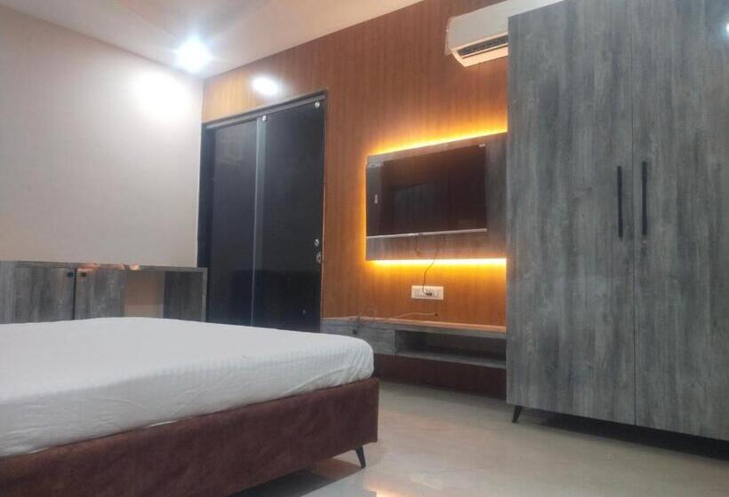 בית מלון כפרי Ahilya Resort