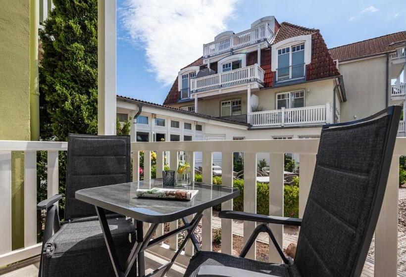 בית מלון כפרי App Osiria