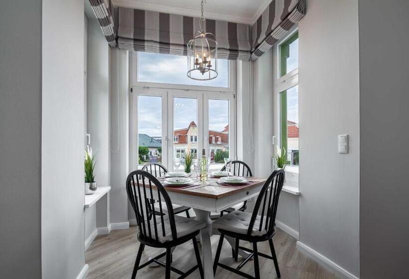 בית מלון כפרי App Osiria