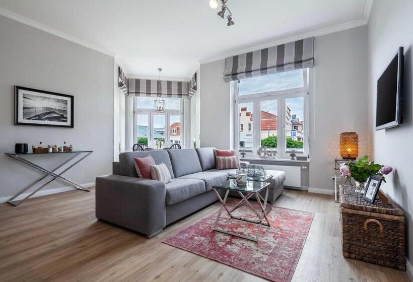 בית מלון כפרי App Osiria