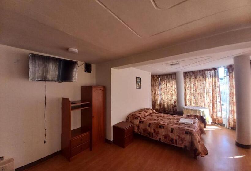 Отель Aziri Hostel