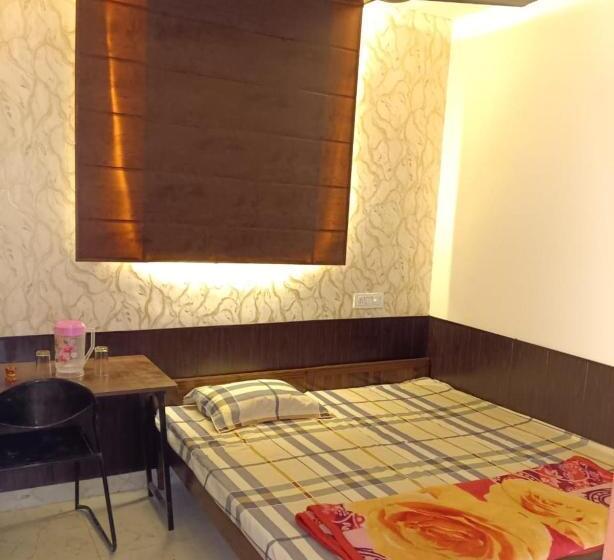 Отель O Cozy Suits