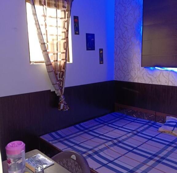 Отель O Cozy Suits