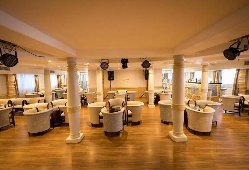 Отель Cruisebooking 3 Nights From Aswoan Every Monday And Wednesday Friday