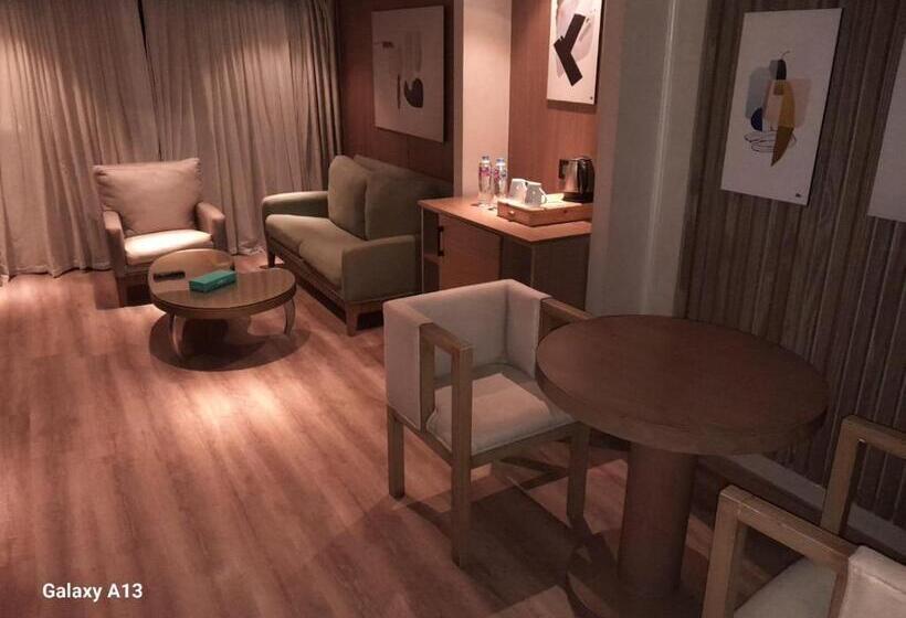 Отель Cruisebooking 3 Nights From Aswoan Every Monday And Wednesday Friday