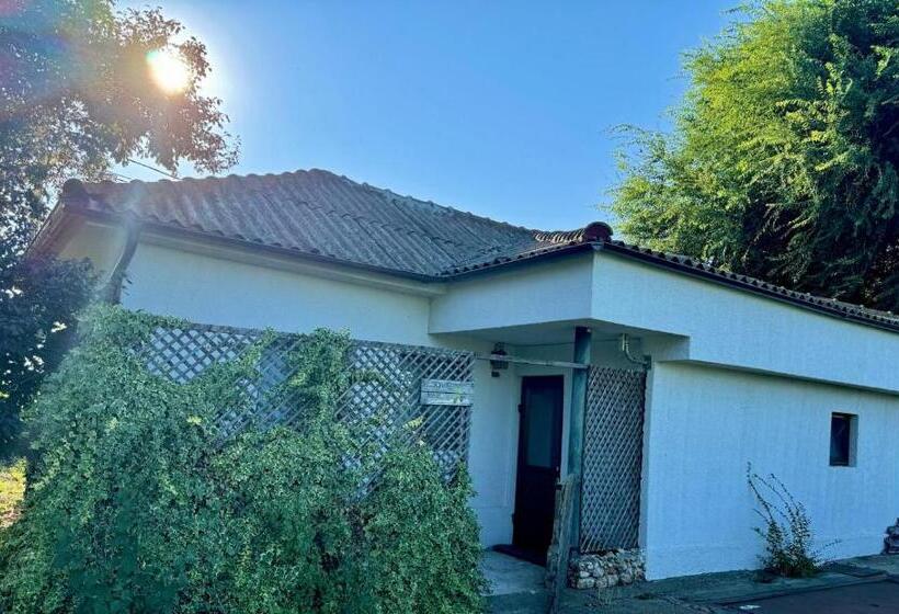 ホテル Domeniile Clos Des Colombes