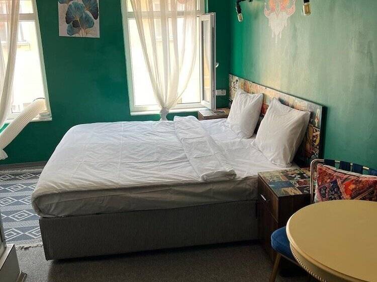 בית מלון כפרי Galata Pearl