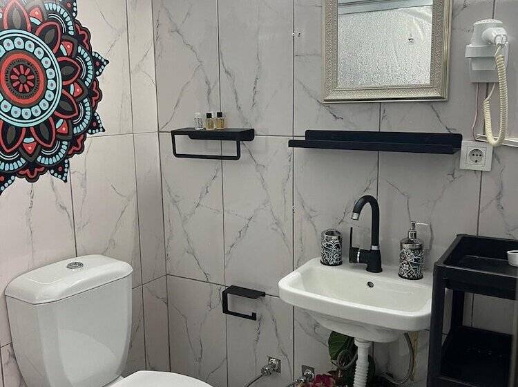 בית מלון כפרי Galata Pearl