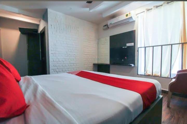 Отель Grand Paace