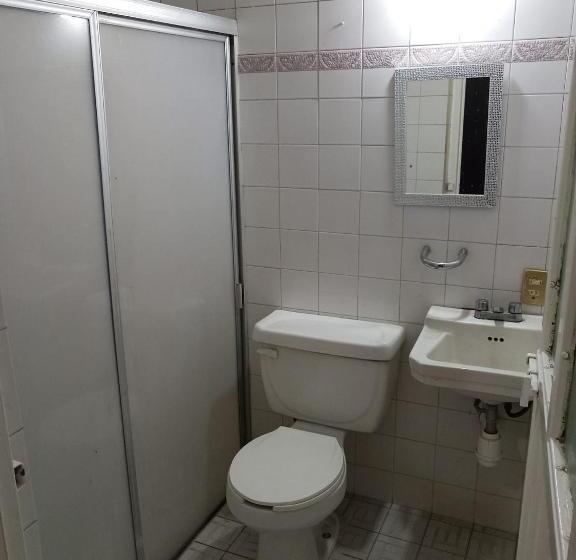 ホテル Hostel Paricutín