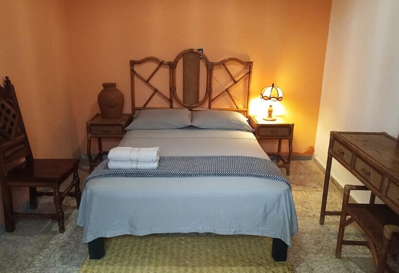 ホテル Hostel Paricutín