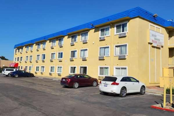 فندق Metroparc  Nsuites