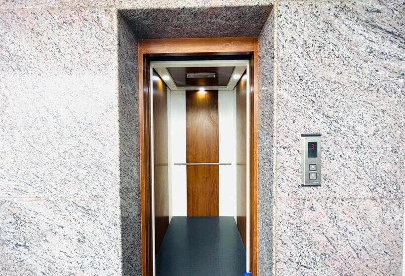 ホテル Pearl Stays, Tirupathi