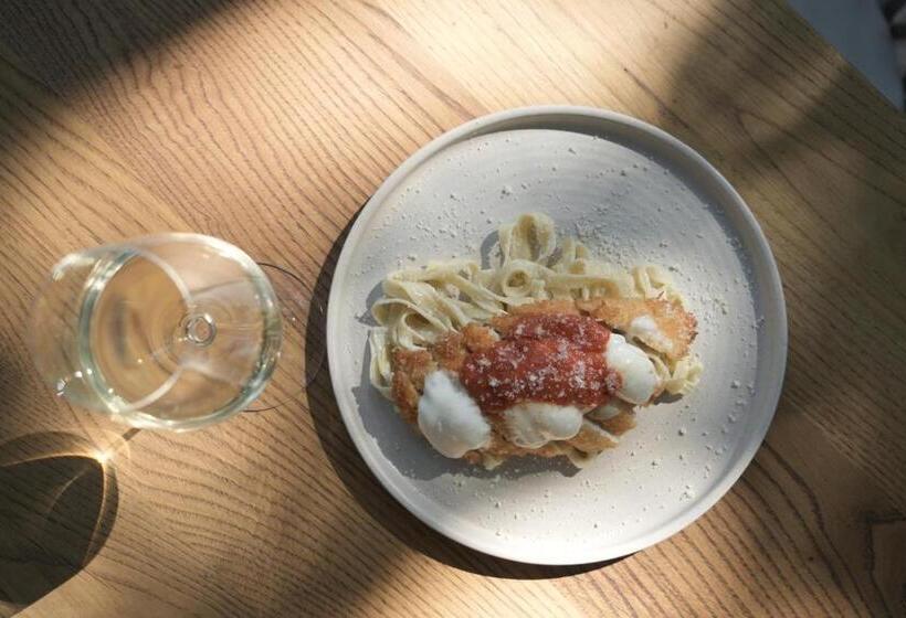 Отель Pietra Social House