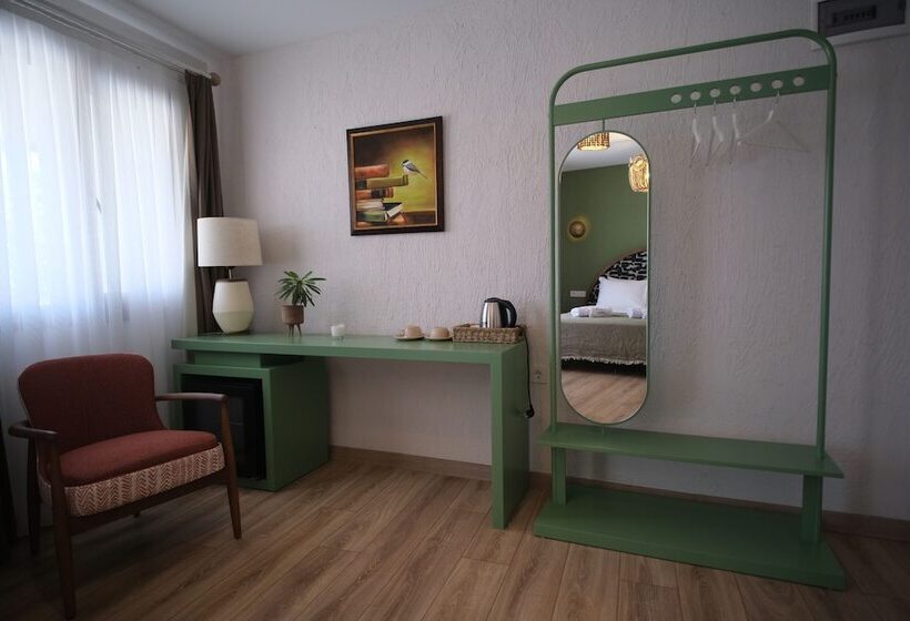 هتل Pietra Social House