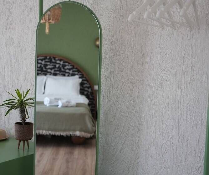 Отель Pietra Social House