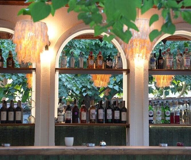 Отель Pietra Social House