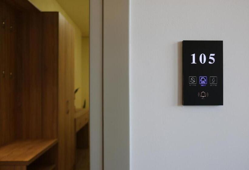 בית מלון כפרי Rifat Peshkatari