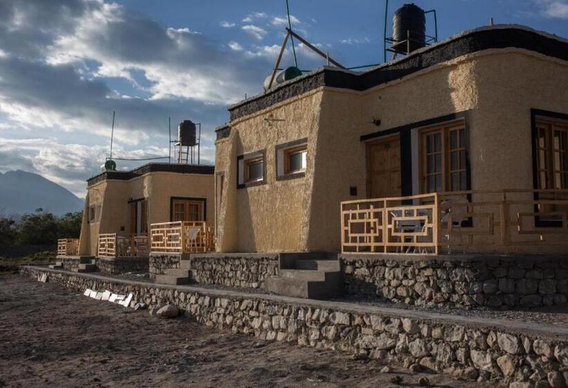 בית מלון כפרי Sama Resort