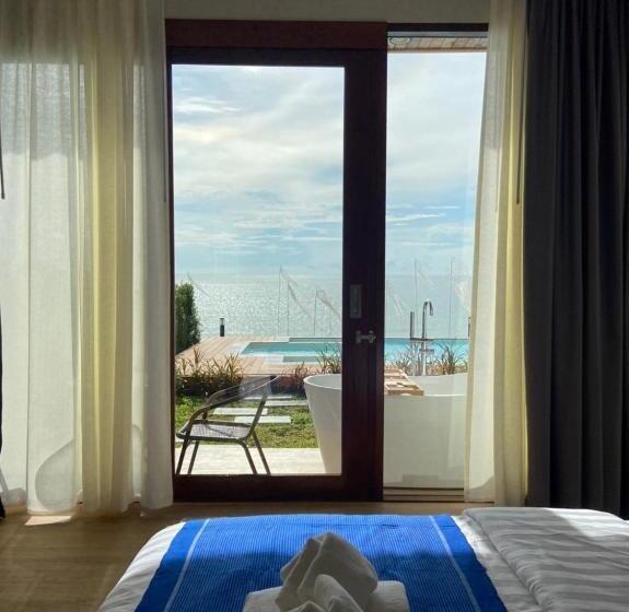 Hôtel เดอะซีน คาบาน่า บีช รีสอร์ท ขนอม The Scene Cabana Beach Resort Khanom