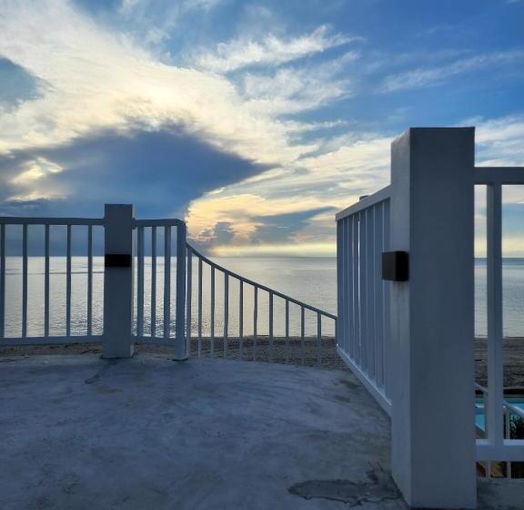 Hôtel เดอะซีน คาบาน่า บีช รีสอร์ท ขนอม The Scene Cabana Beach Resort Khanom