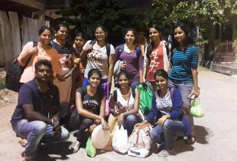 La Valentine Solo Hostel