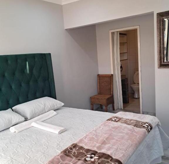 פנסיון Randhart Guesthouse