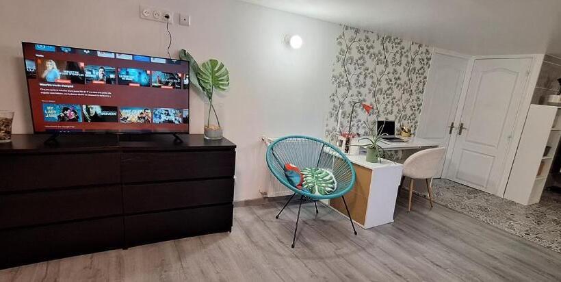 פנסיון Agréable Suite Parentale